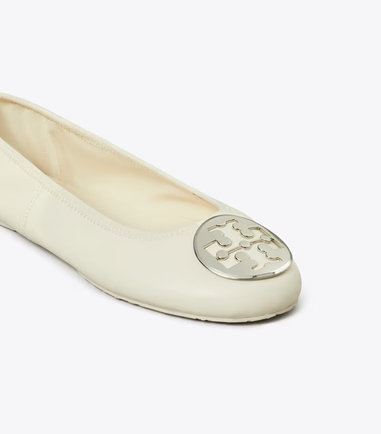 Reva Travel Ballet - Image 4