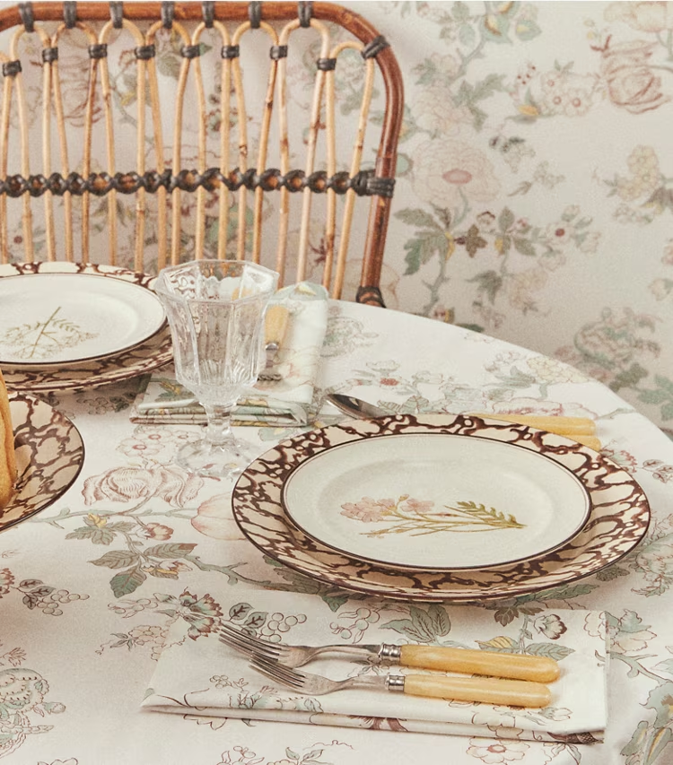 Happy Times Bouquet Round Tablecloth, 90" - Image 3