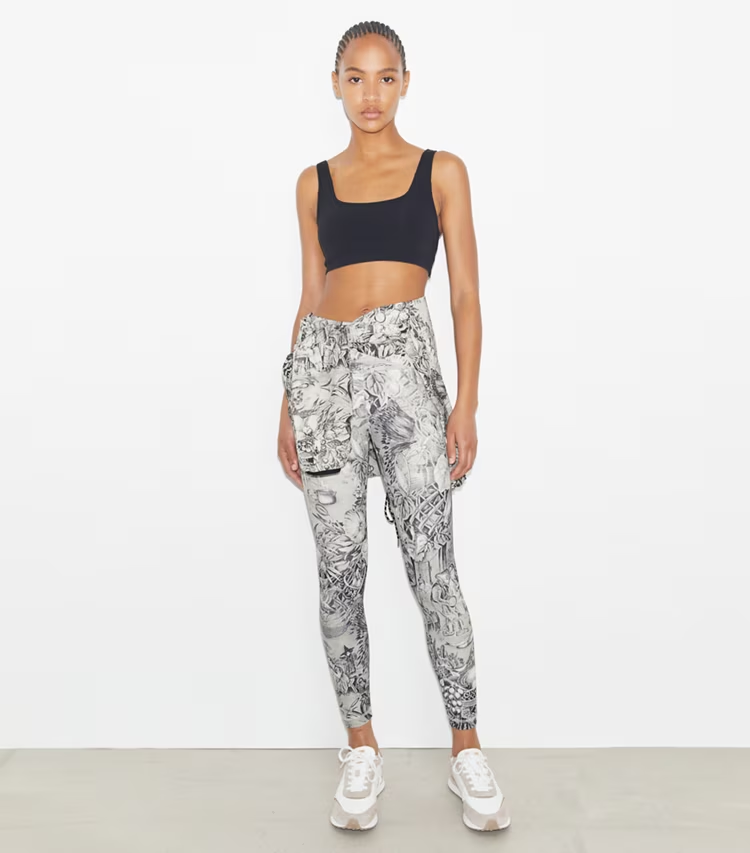 Weightless Printed 7/8 Legging - Image 2